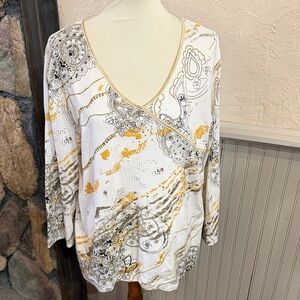 Women's Paisley V-Neck Top - White and Yellow